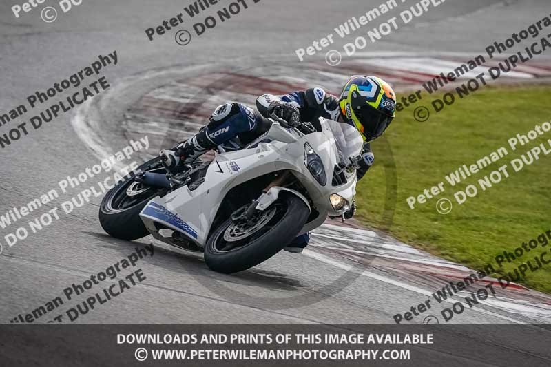 donington no limits trackday;donington park photographs;donington trackday photographs;no limits trackdays;peter wileman photography;trackday digital images;trackday photos